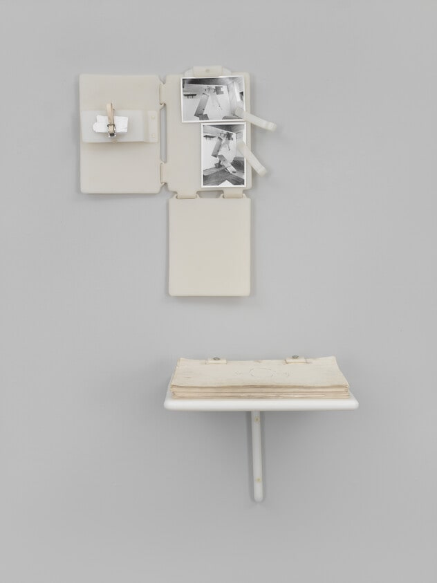 DRAWING RESTRAINT 2 (document)