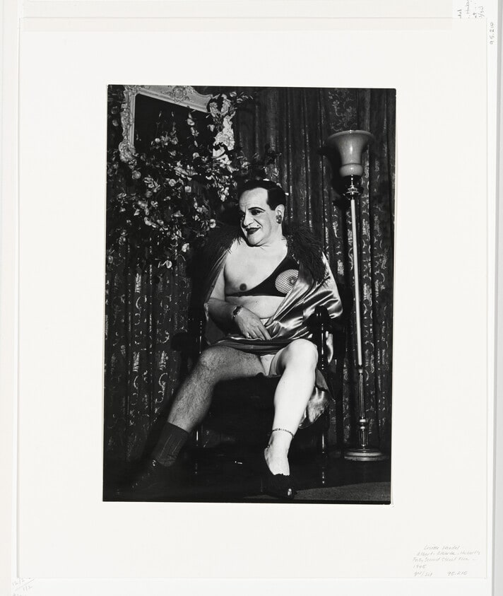 Albert-Alberta, Hubert's Forty-Second Street Flea Circus, New York