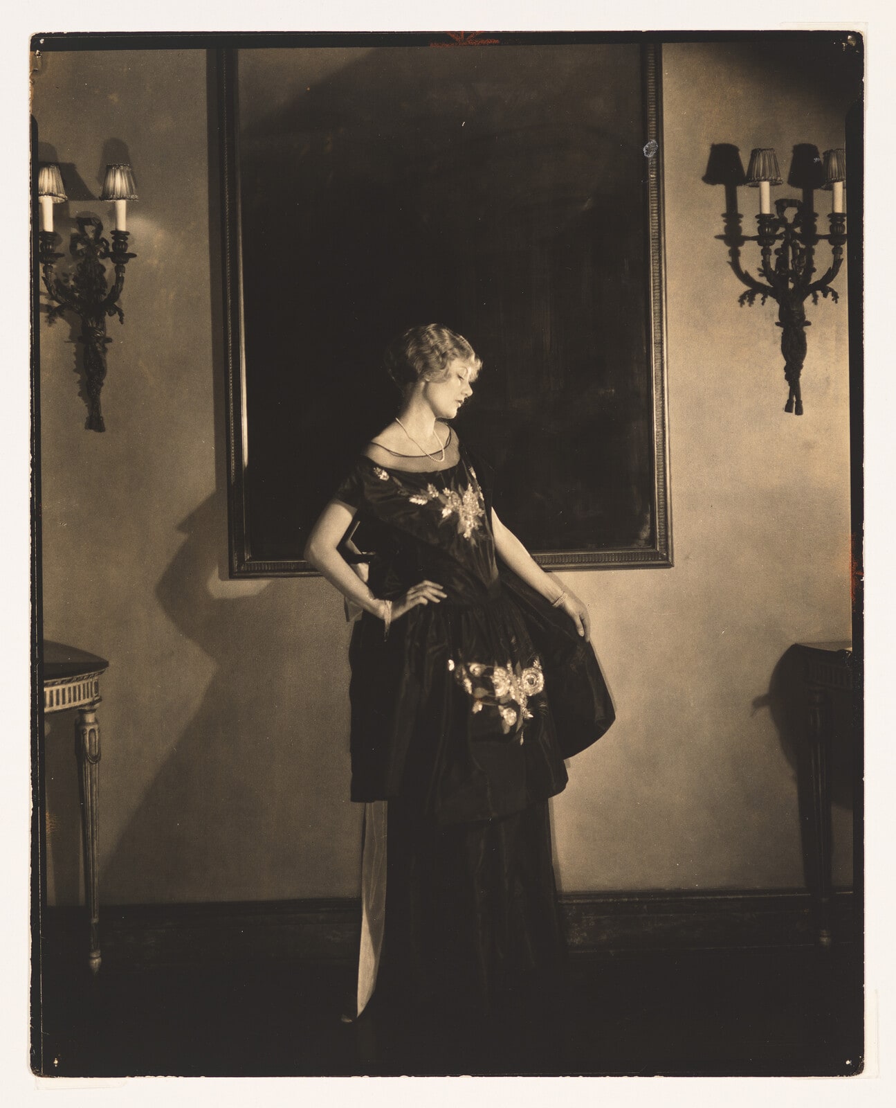 Vogue Fashion: Evening Gowns and Wrap