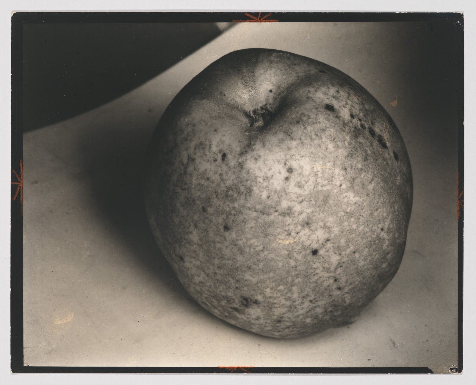 An Apple, a Boulder, a Mountain, France
