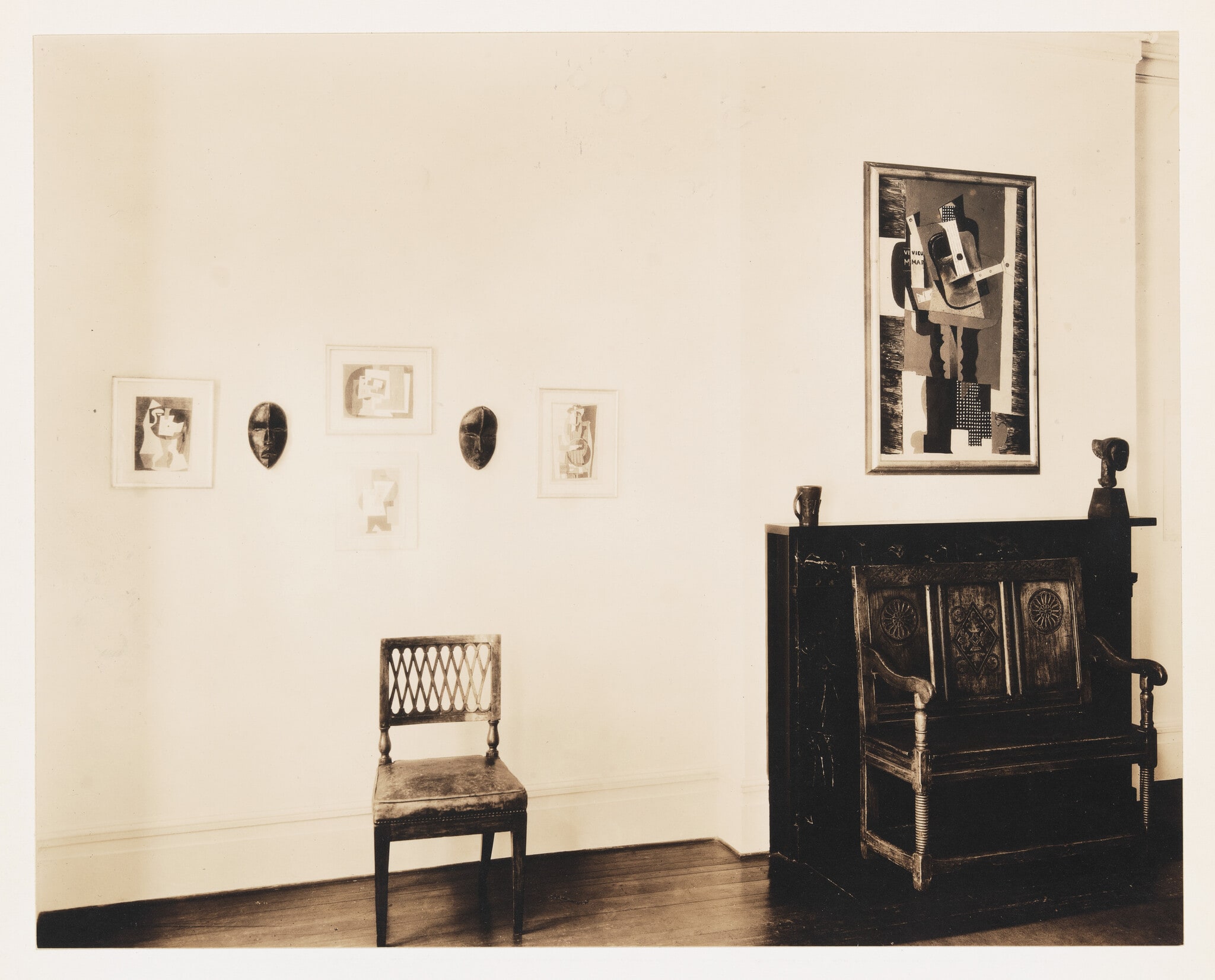 Installation view of Whitney Studio Club Exhibition "Recent Paintings by Pablo Picasso and Negro Sculpture"