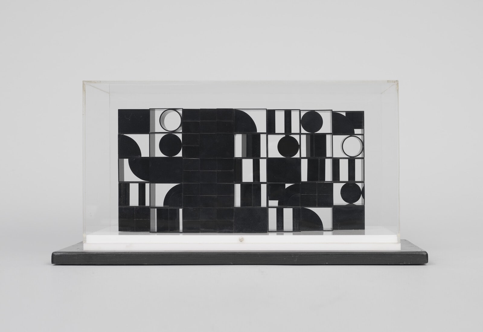 Model for "Atmosphere and Environment IV"