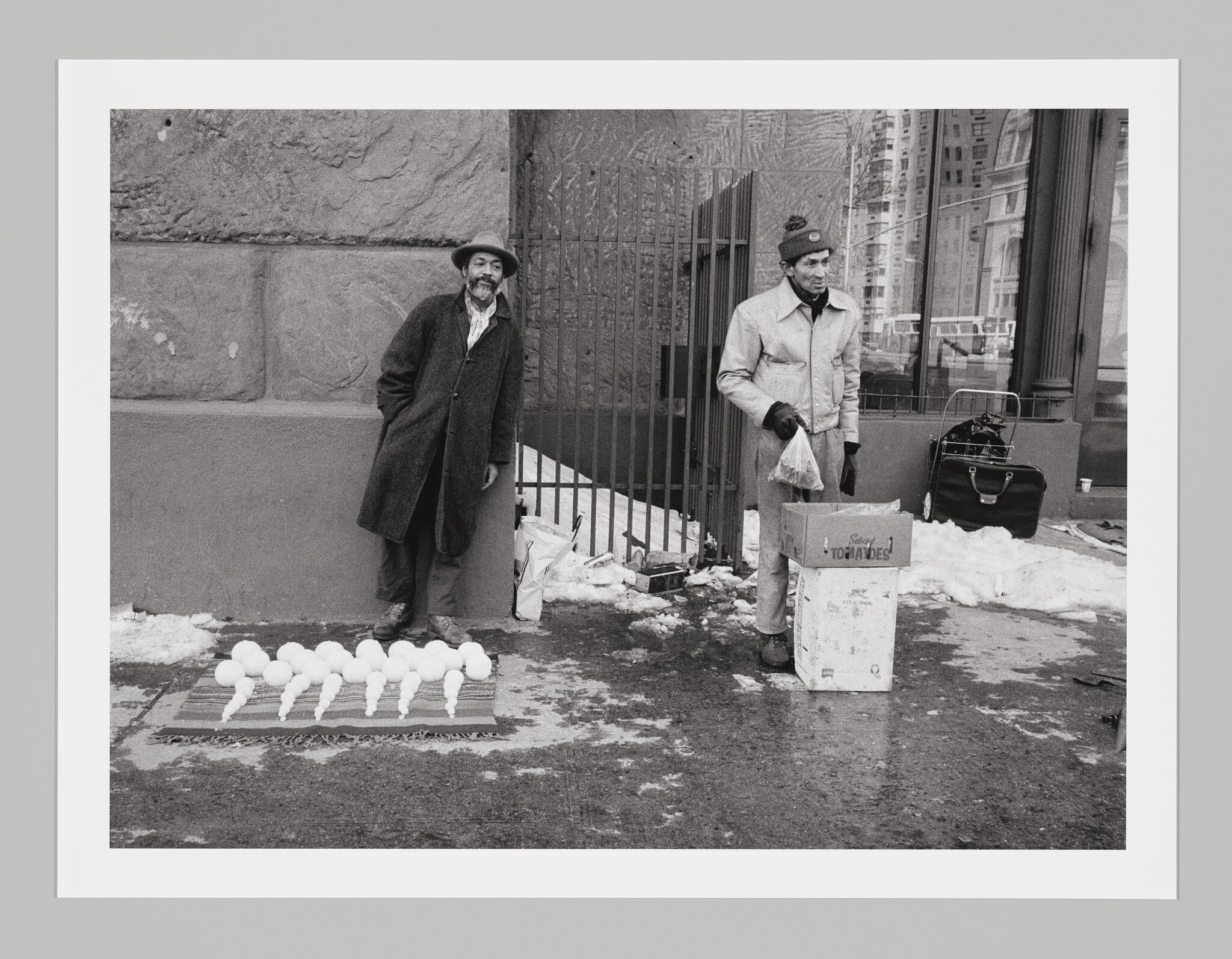 David Hammons, Bliz-aard Ball Sale I