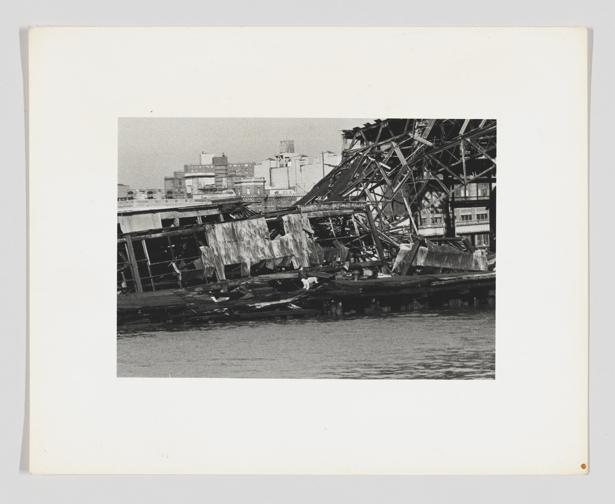 The Piers (collapsed architecture, couple buttfucking)
