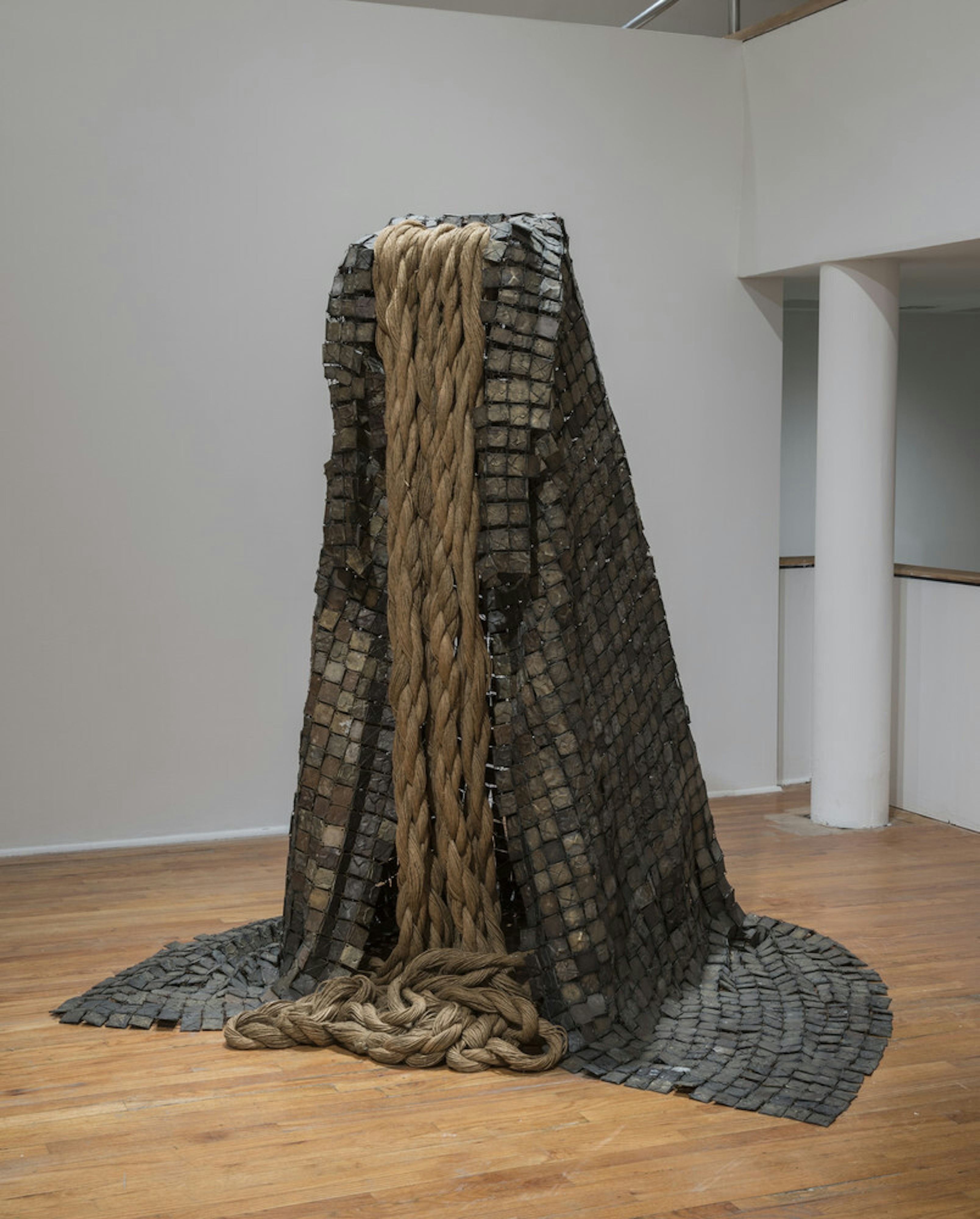 Le Manteau (The Cape) or Cleopatra's Cape