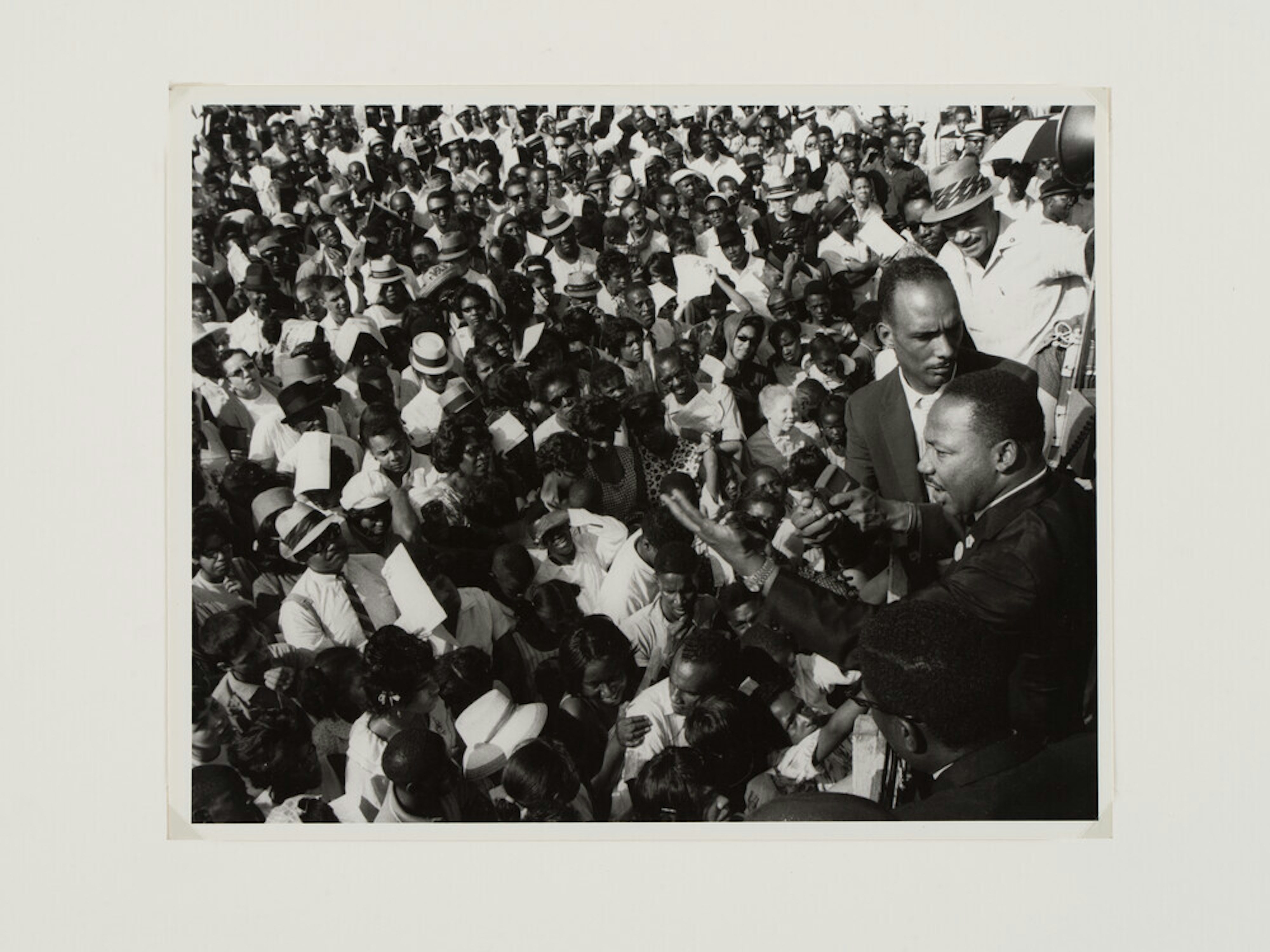 Untitled (MLK and Crowd in Chicago)
