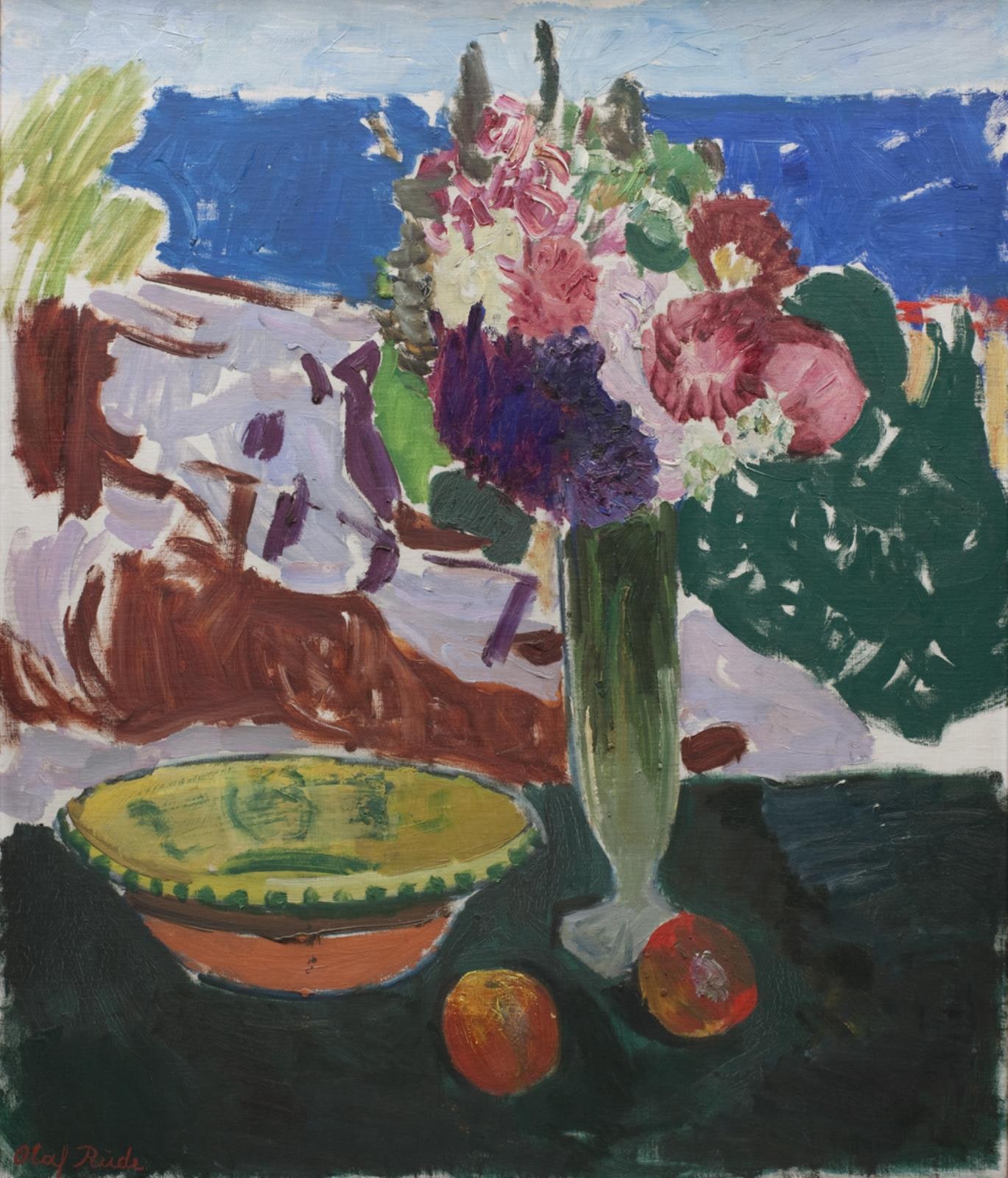 Blomstervase i et vindue