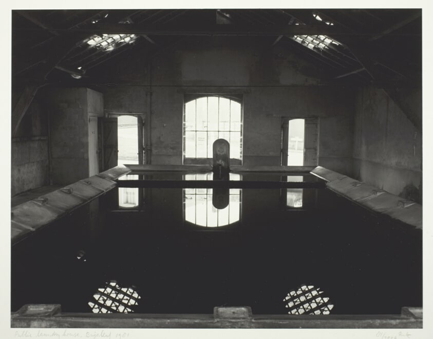 Public Laundry House, Bujalend