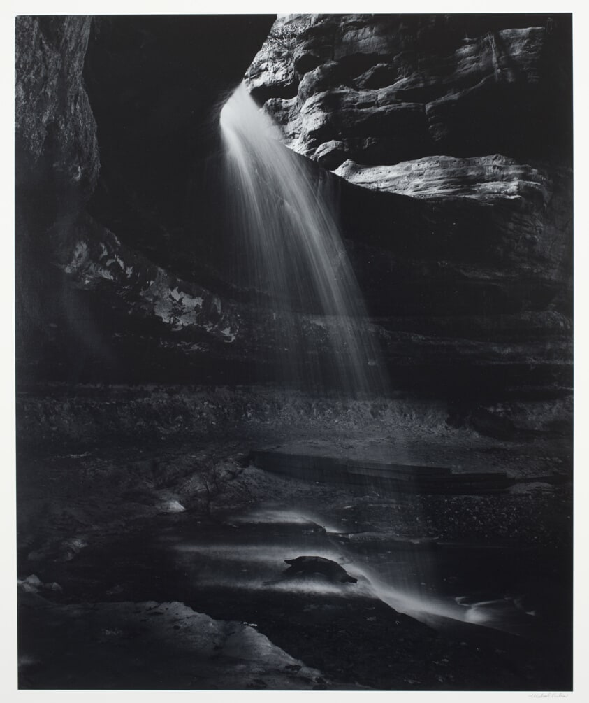 Waterfall, LaSalle Canyon, Starved Rock State Park, Illinois