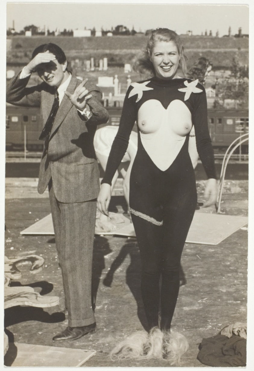 Edward James and a Mermaid, at the New York World's Fair