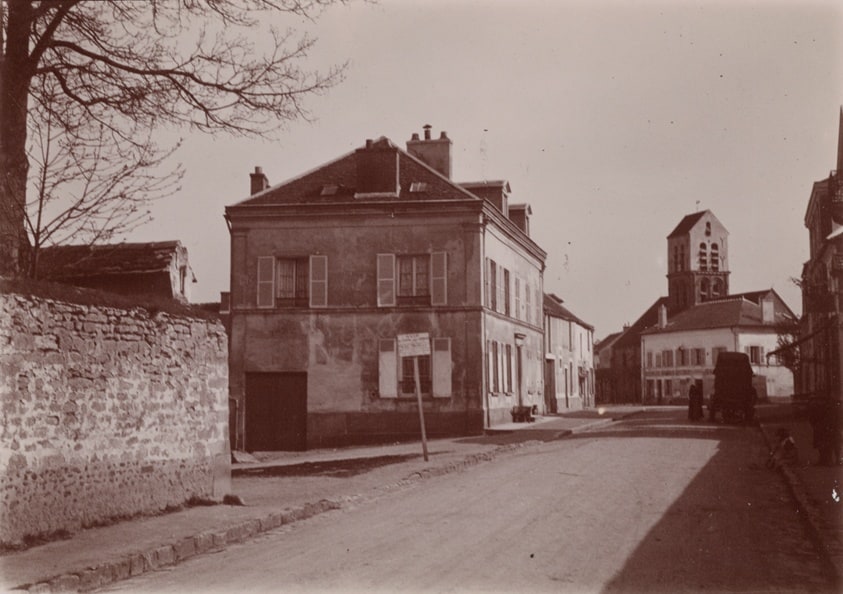 Neuil, France