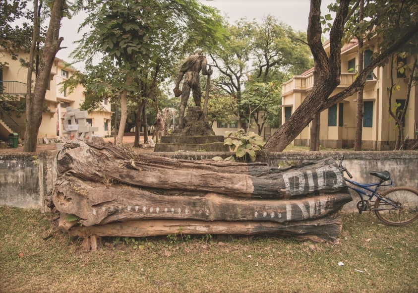Santiniketan Studies (A Century Before Us II): Apostle