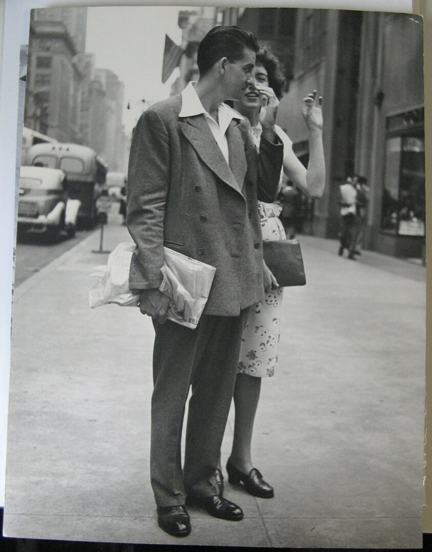 Couple on Street, Radio City