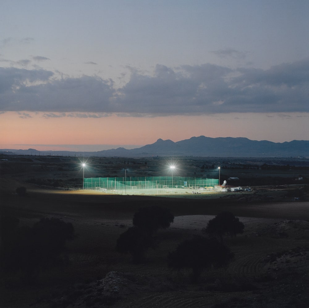 Stade de football, vers le massif du Troodos, Chypre