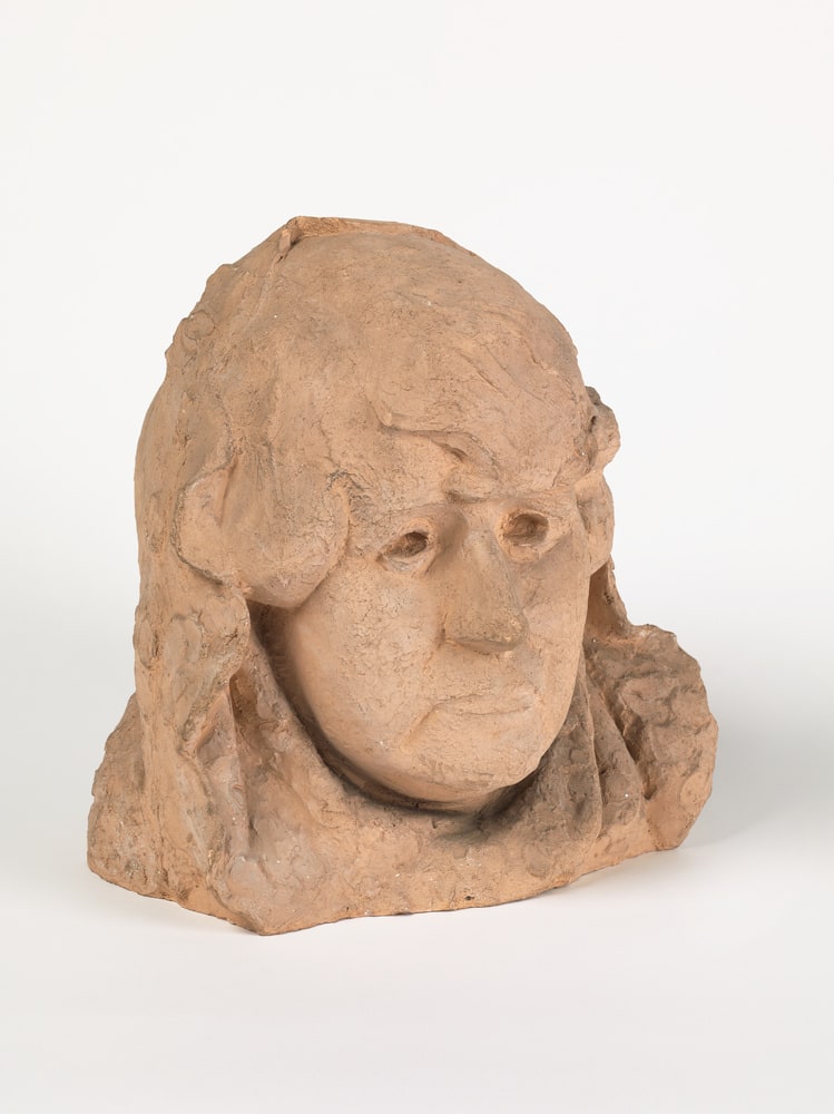 Tête de femme à la mantille