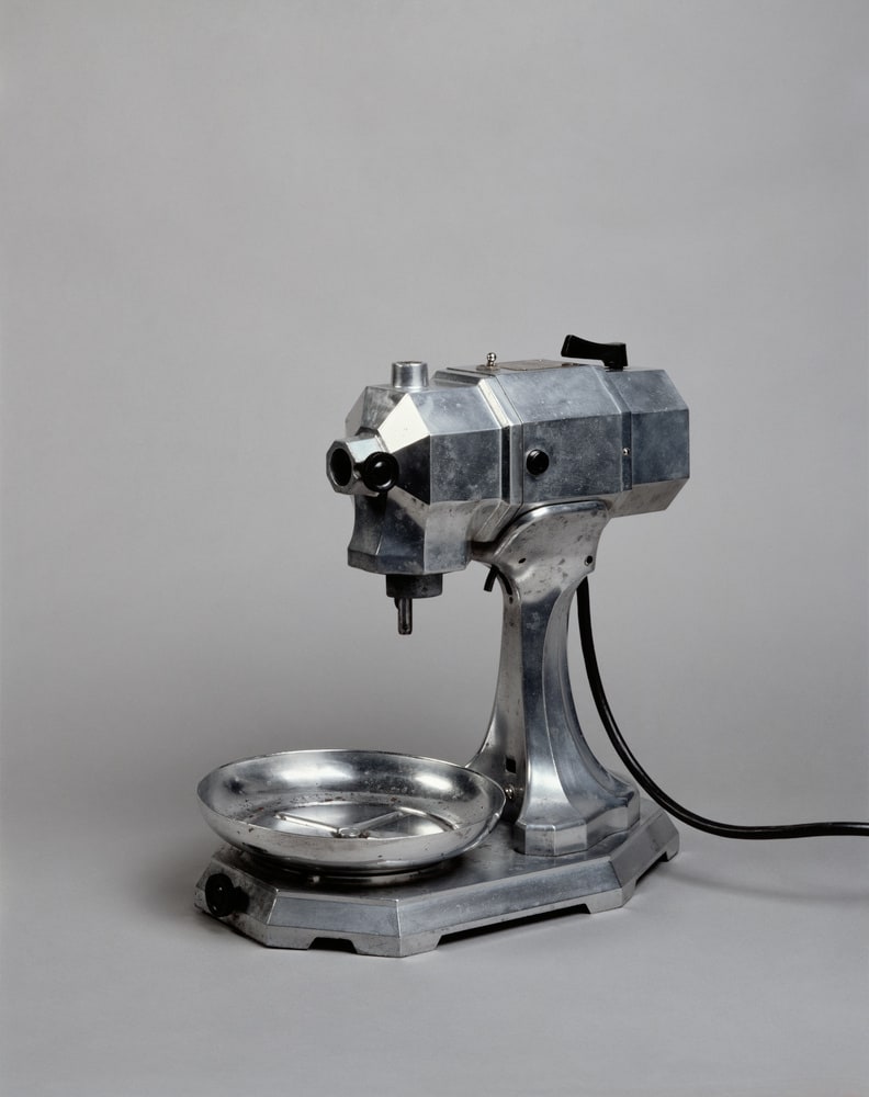 Robot modèle R