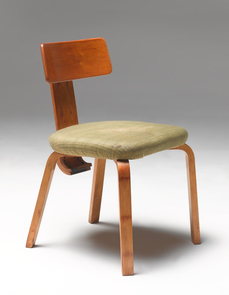 Chaise n° 67  MIT Harvard,
Hedemora Factory Suede