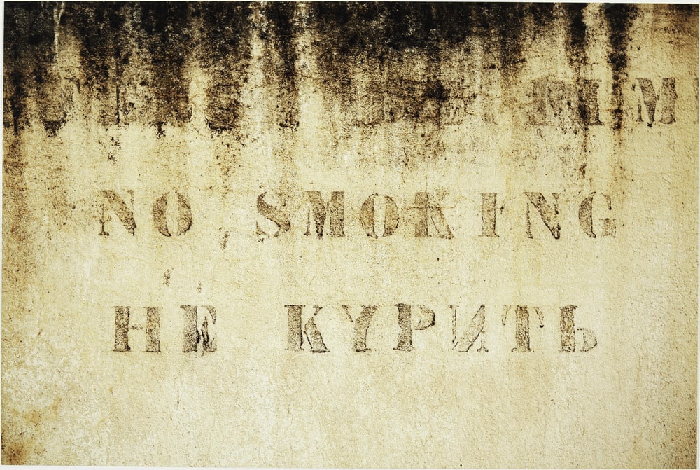 Swimming pool I - No Smokking
