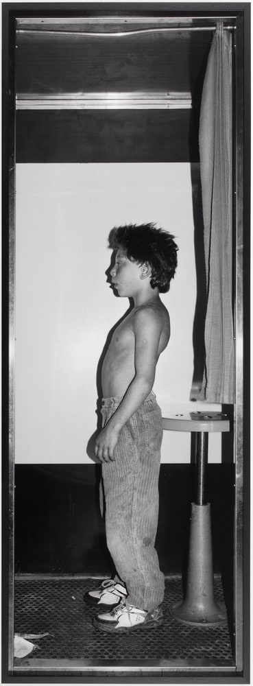 Jonathan, Cabine du photomaton