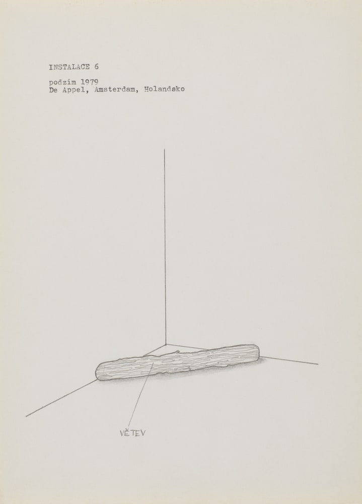 Instalace 6, de Appel, Amsterdam
(Installation 6, automne 1979, de Appel, Amsterdam)