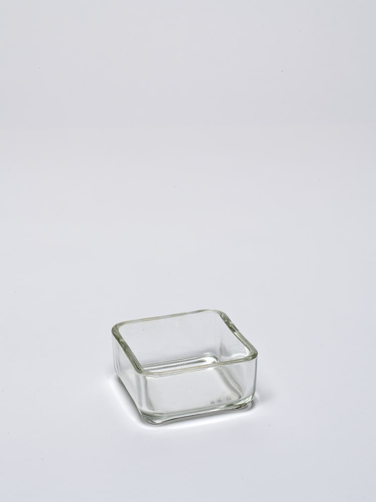Petite boîte carrée basse
