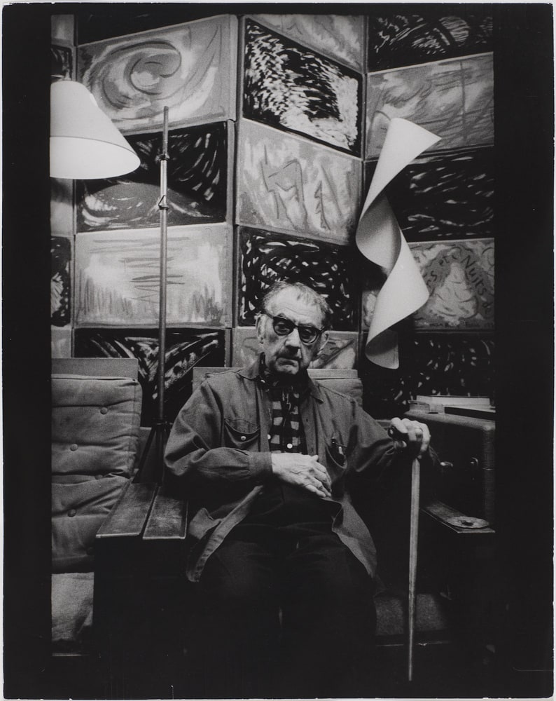 Man ray, with his Juliet's screen, Paris