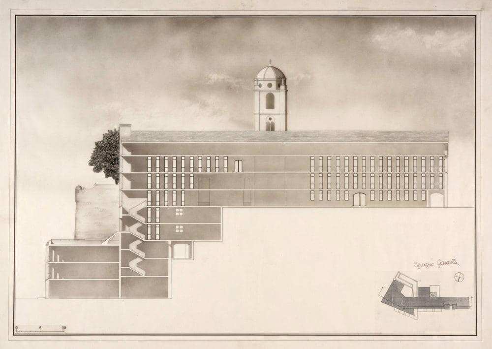 Facciata principale
(Façade principale)