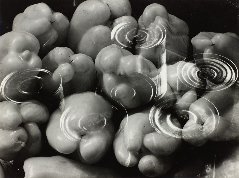 Nature morte (Poivrons et boites de conserve)