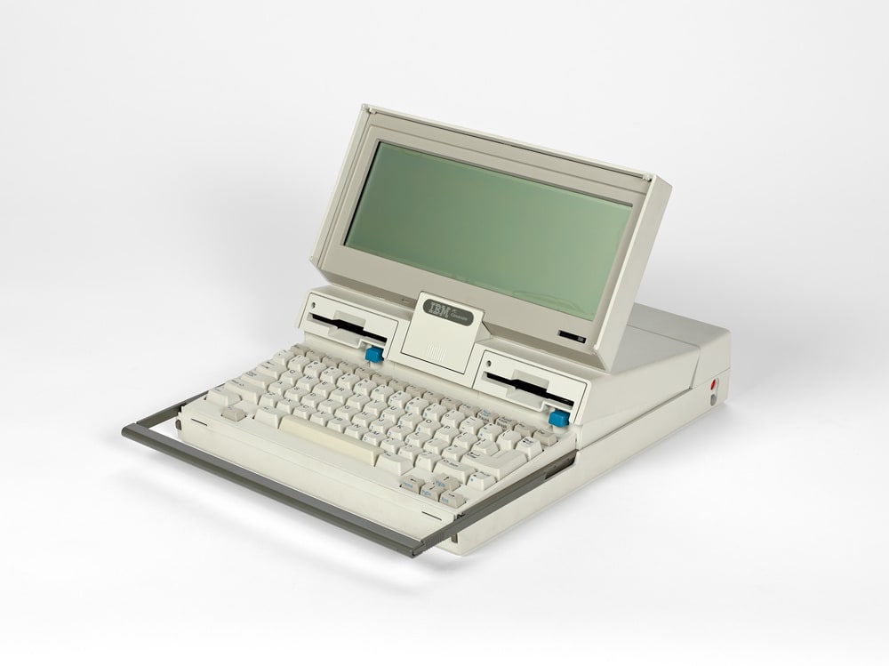 Ordinateur IBM-PC Convertible