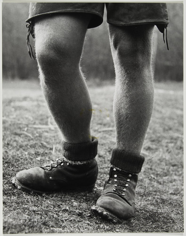 Les jambes de Pierre Jamet prêtes pour la randonnée