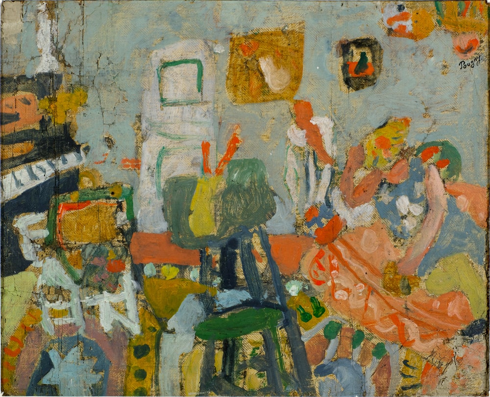Femme couchée dans un atelier