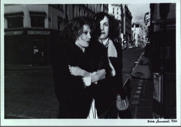 Mona et Valérie, Paris, hiver