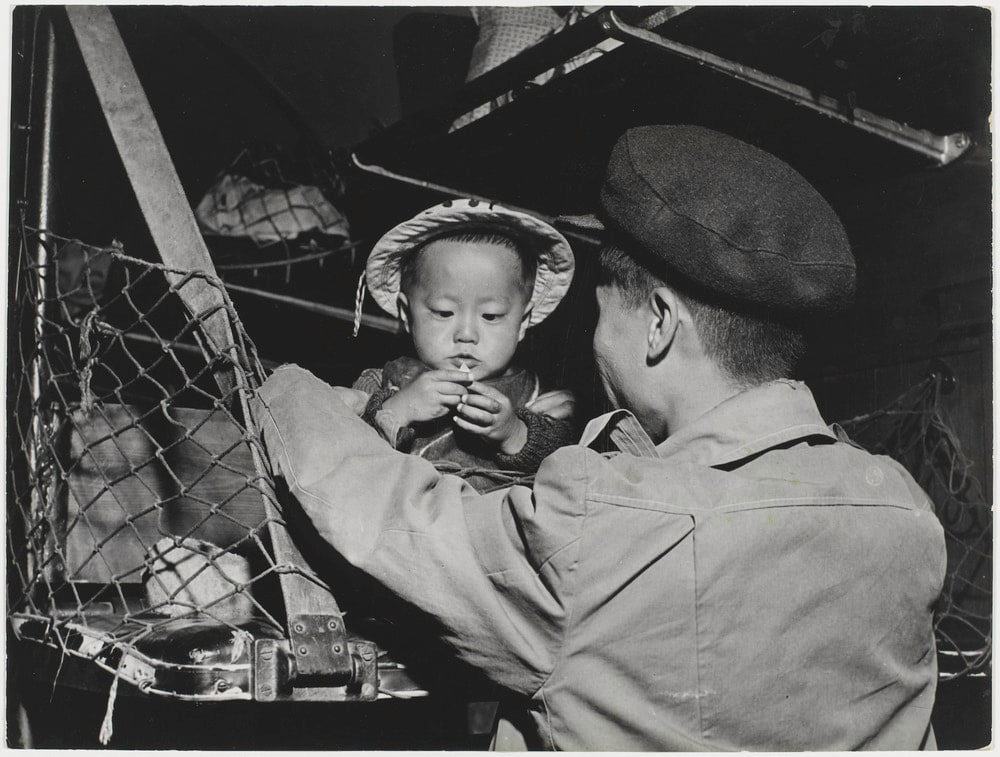 Homme et enfant, Chine