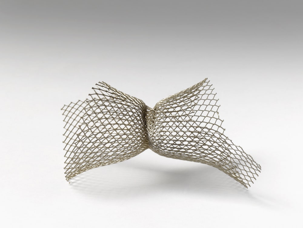 Objet Etude de métal déployé