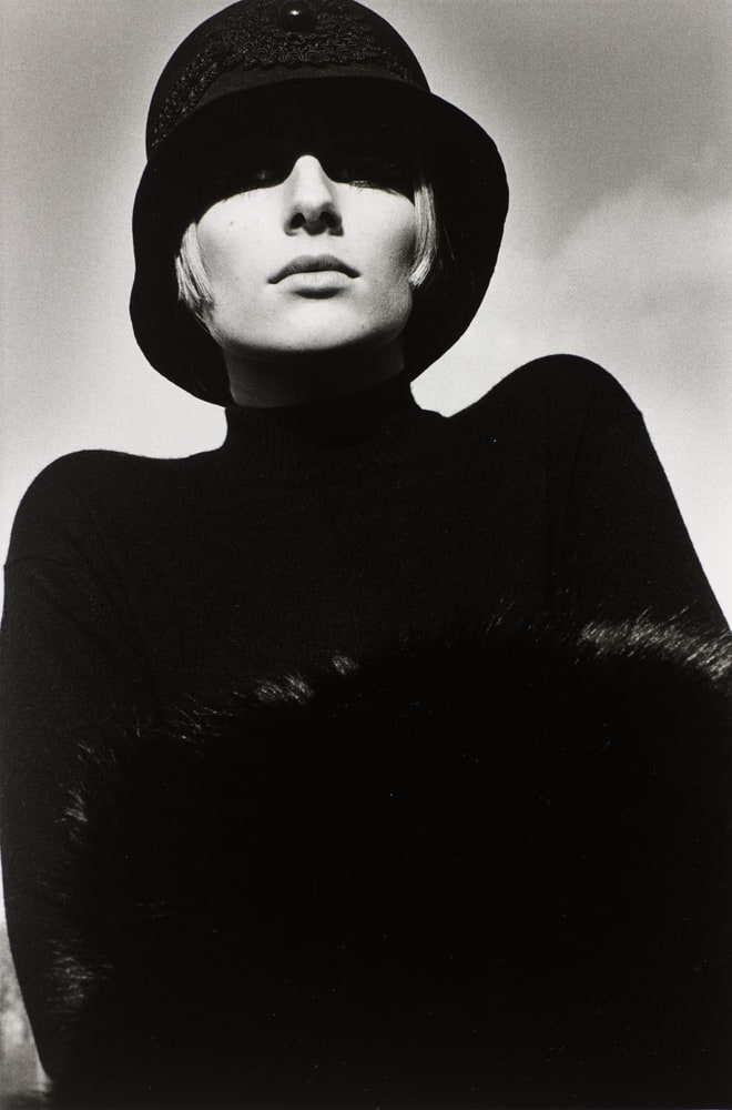 Femme en noir