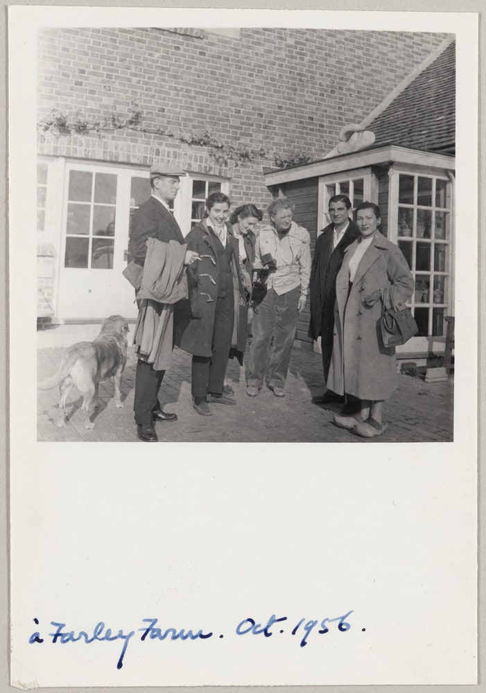 Paul Picasso, Colette Vilato, Patsy Murray, Lee Miller, Fin Vilato et Christine Picasso à Farley Farm, Chiddingly, en octobre 1956
