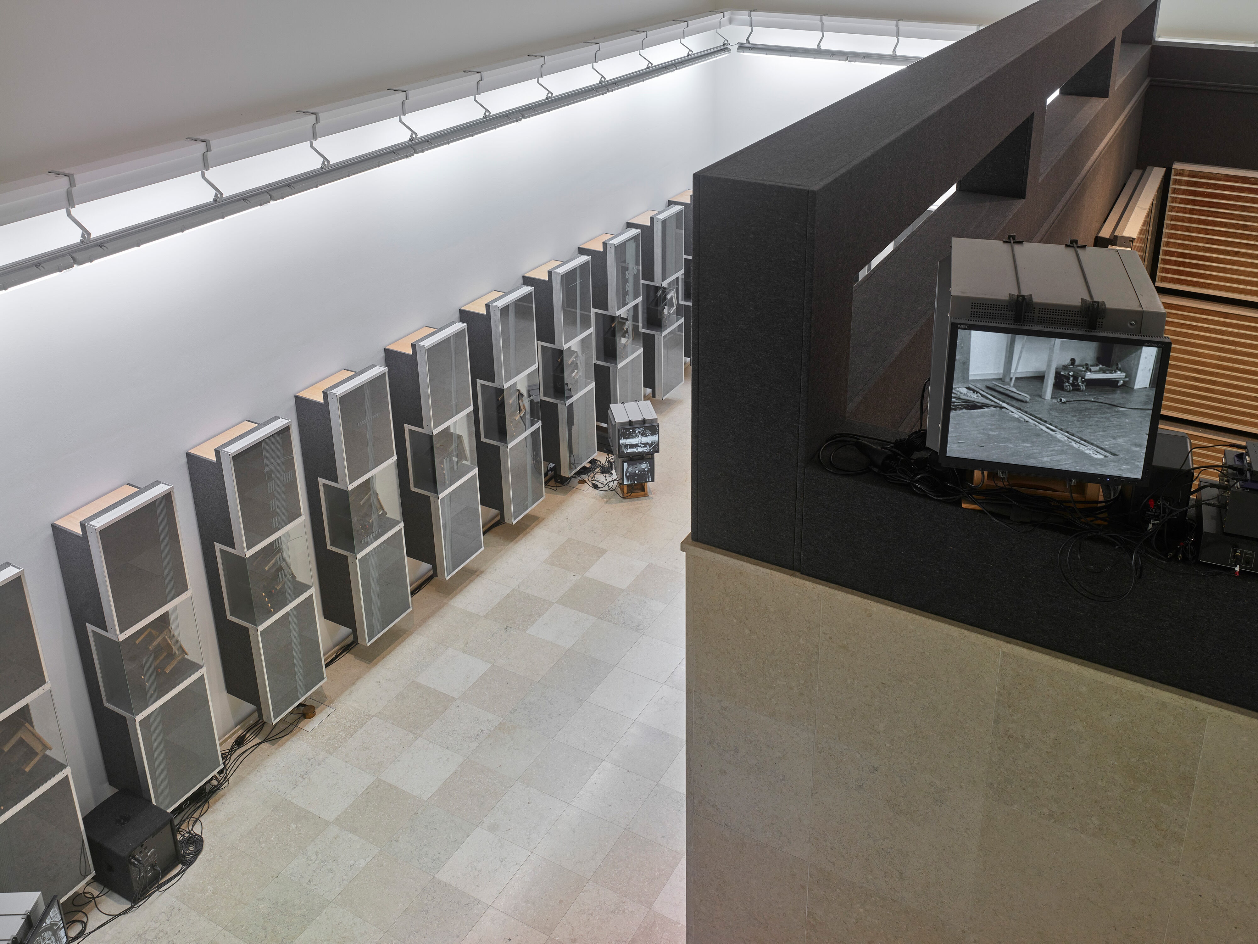 Das Deutschlandgerät, Kunstsammlung Nordrhein-Westfalen, K21 Ständehaus, Düsseldorf [2021], [2002], XLIV Biennale di Venezia, Deutscher Pavillon, Venedig 1990