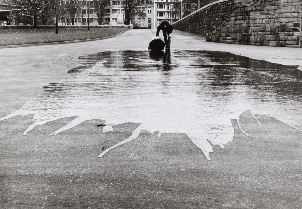 Während der Dreharbeiten zu Klaus Rinkes Beitrag für ›IDENTIFICATIONS‹ (II. Fernsehausstellung der Fernsehgalerie Gerry Schum