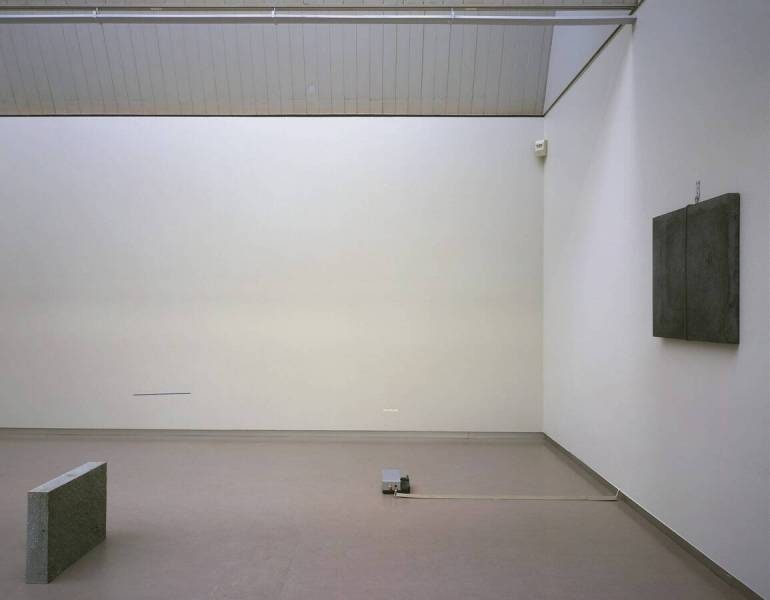 Ultramarine in the East, Light Grey in the West and a "particolare"