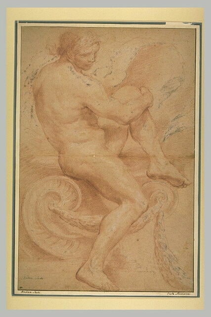 Figure nue, assise sur une volute, un genou replié  à l'avant