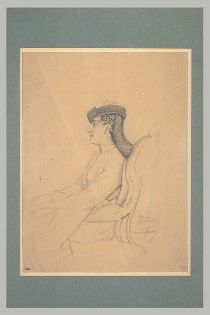 Femme, assise sur un fauteuil, de profil, coiffée d'un boléro