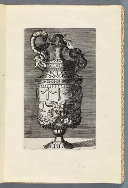 [Vase]