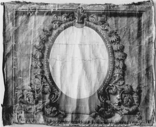 Encadrement décoratif : modèle de dessus-de-porte