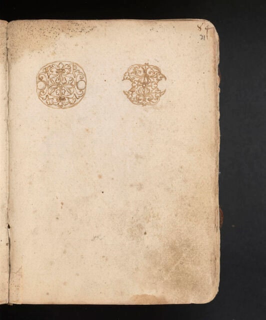 Deux montures de bijoux (?) à motifs de feuillages