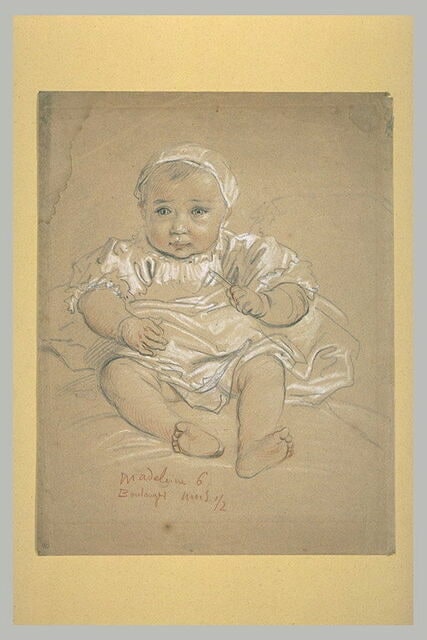Enfant assis, de face : portrait de madeleine Boulanger