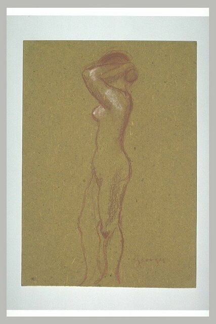 Femme nue, debout, se coiffant, de profil à gauche