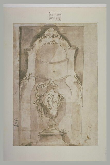 Etude de vase dans une niche