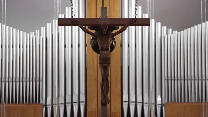 Poor God: Modern sermons of communal lament
