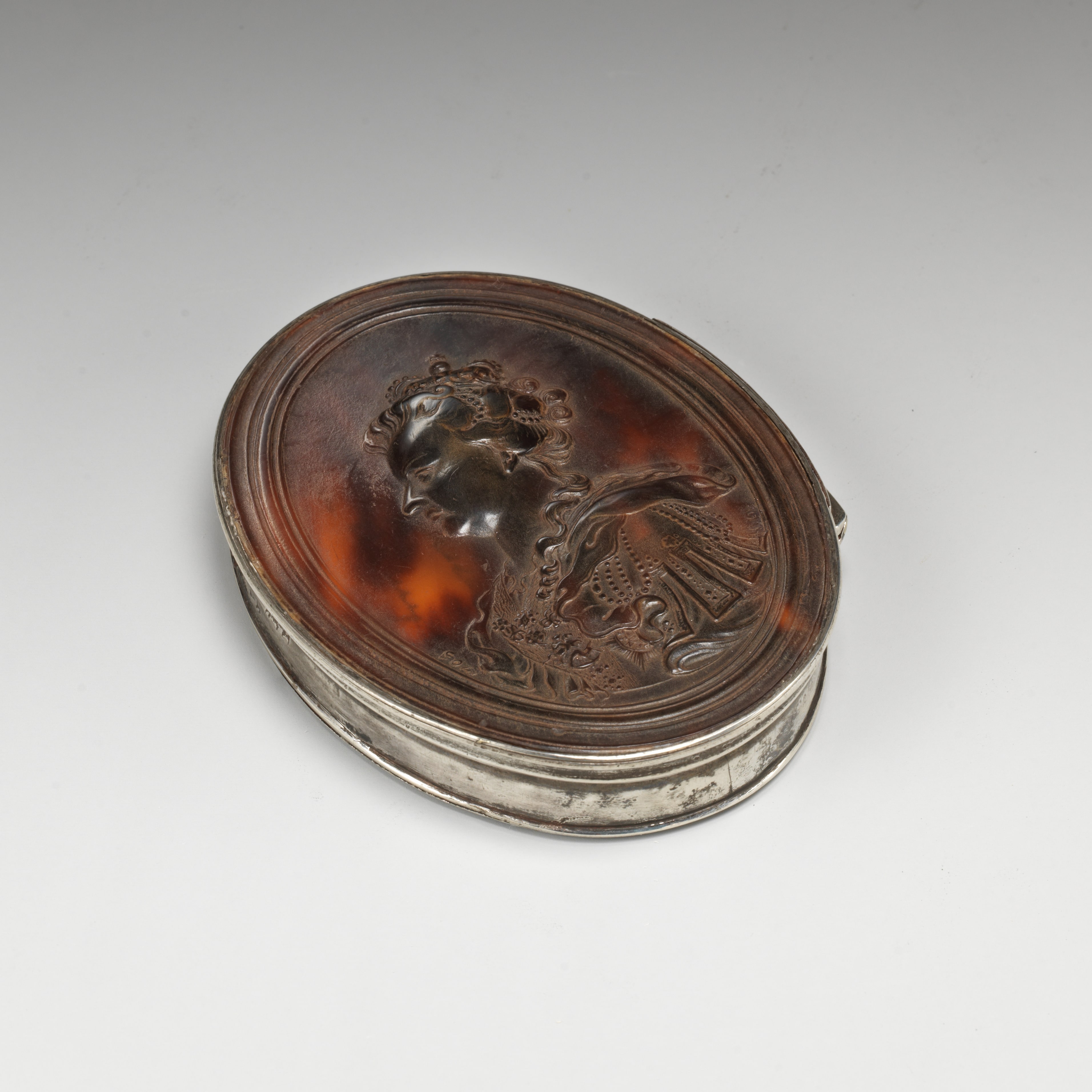Snuffbox