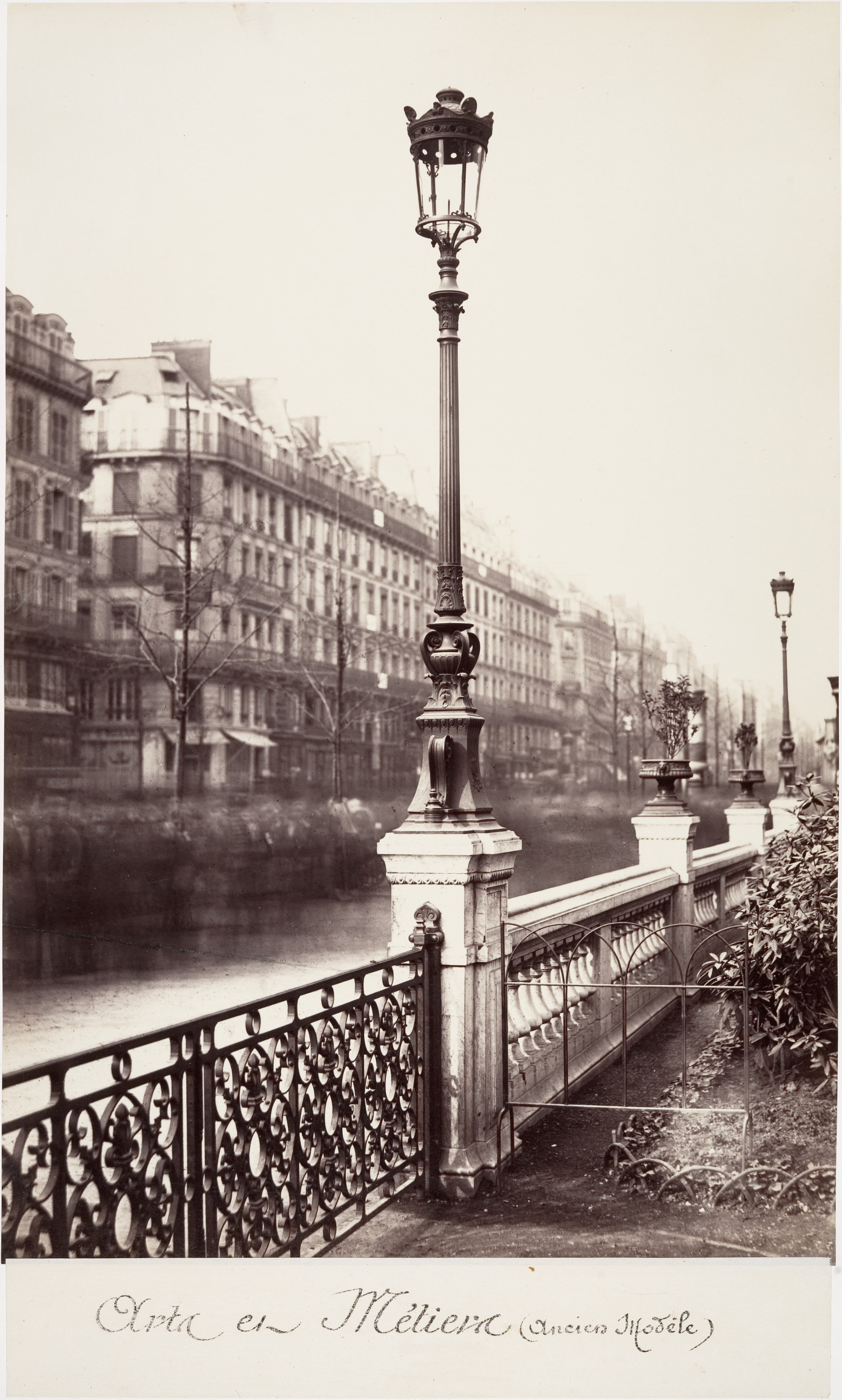 Arts et Métiers (Ancien Modèle)
